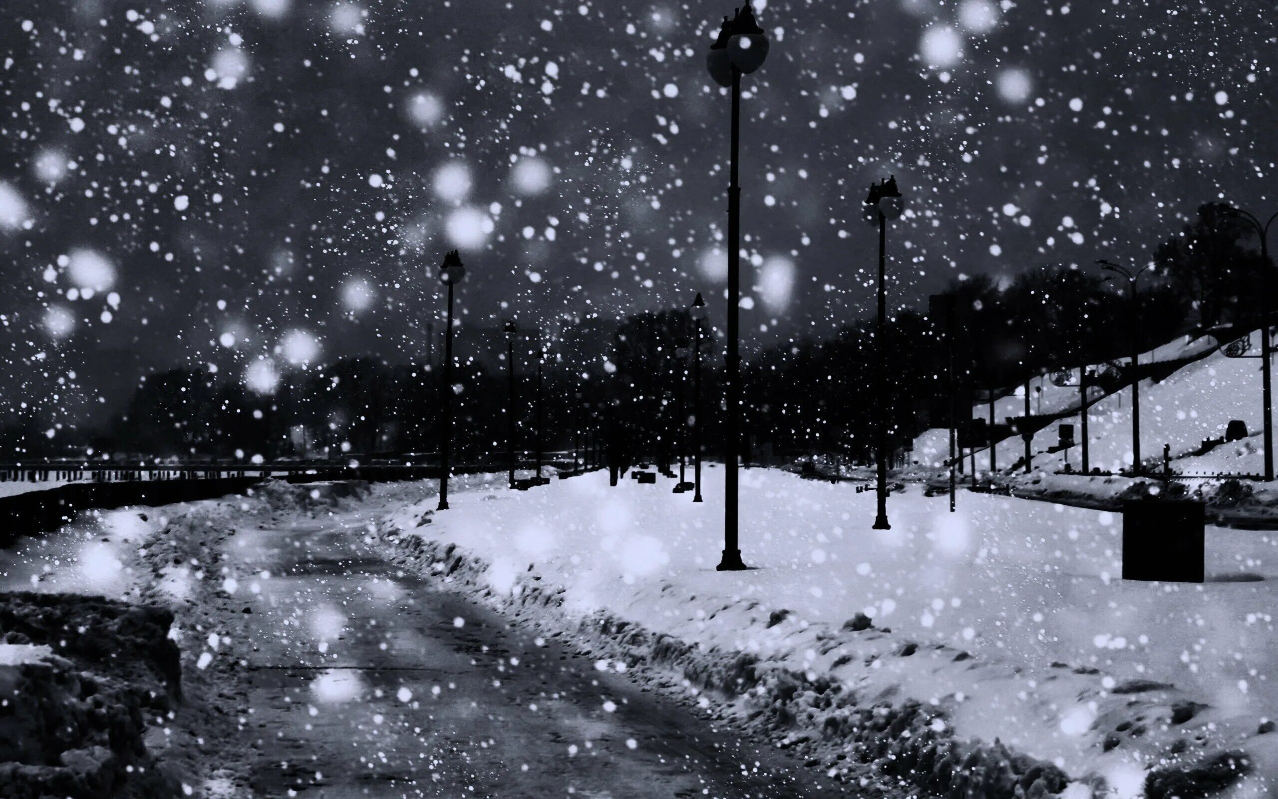 Падает снег вечер. Снегопад. красивый снегопад. зимняя ночь в городе. снег идет.