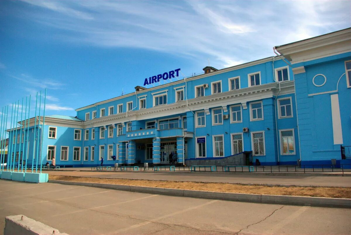 Иркутск международных. Международный аэропорт иркутск. интернациональный аэропорт иркутск. международный терминал иркутска. иркутский аэропорт иркутск.