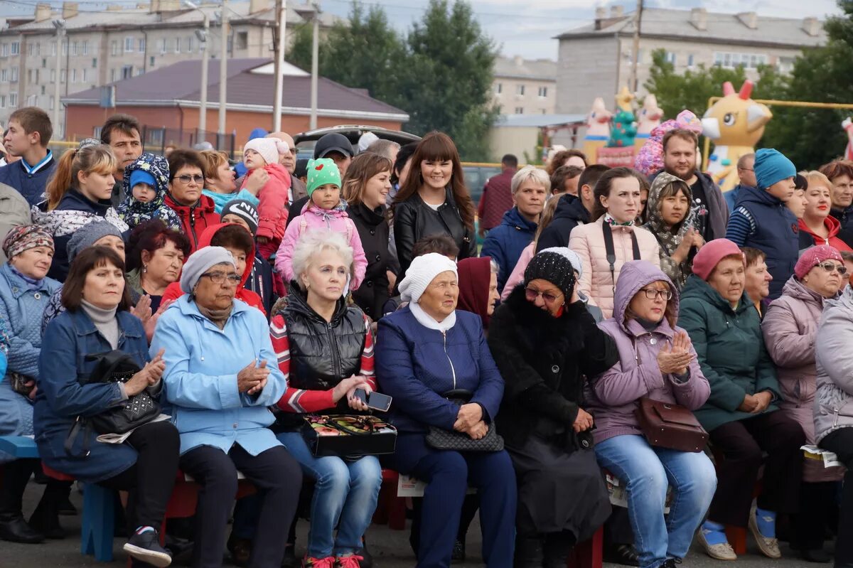 Погода верхнеуральский район п. Поселок Межозерный Верхнеуральский район. День поселка Межозерный Верхнеуральский район. Поселок Межозерный Челябинская область. Межозерный Верхнеуральский район Челябинская область.