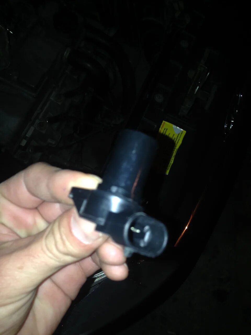 Датчик распредвала гранта 8 клапанная. Температурный датчик гранта 8 клапанная. Датчик ваз гранта 8 клапанная. Датчики на гранте. Датчик фаз гранта 8 клапанная.