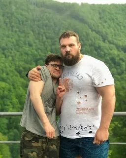 Сарычев на пике