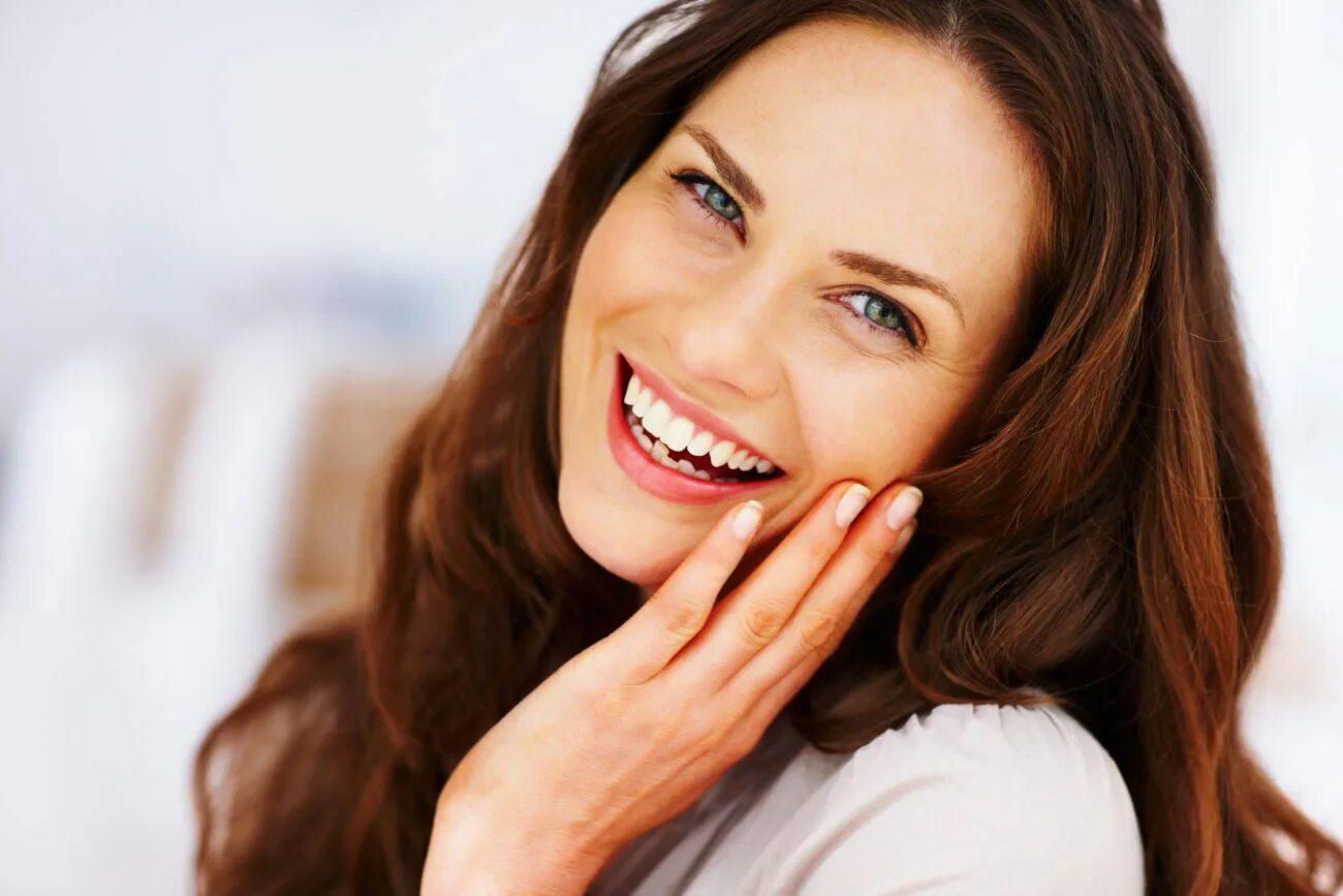 You are looking good. Женщина улыбается. Красивая улыбка. Женщины с красивой улыбкой. Радостная женщина.