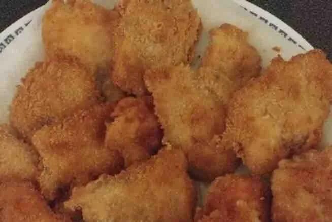Рецепт приготовления куриные наггетсы. Нагенцы. нагенцы 1. нагенцы детские. куриные палочки закусочные из фарша.