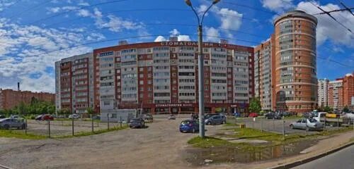 Panorama: Global Finance, accountants, Russia, Saint Petersburg, Gakkelevskaya u