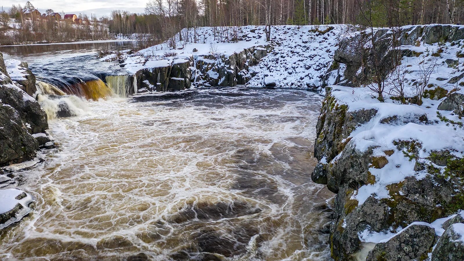 Р падун. Водопад сульский падун. сульские водопады нао. водопад падун вологодская область.