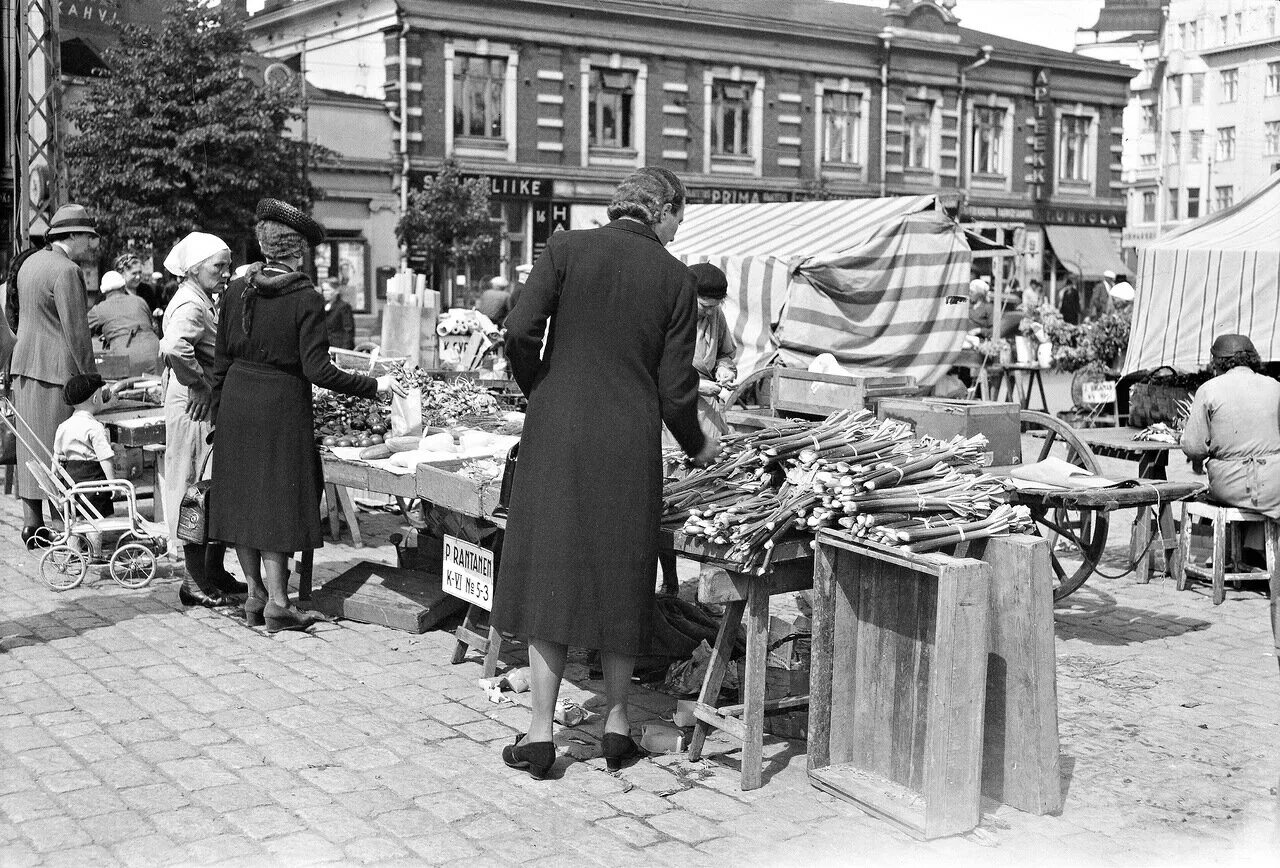 Хельсинки 1941. Хельсинки в годы войны. Хельсинки в 40е. 1 Мая в Хельсинки старое фото. 20 июня 1941