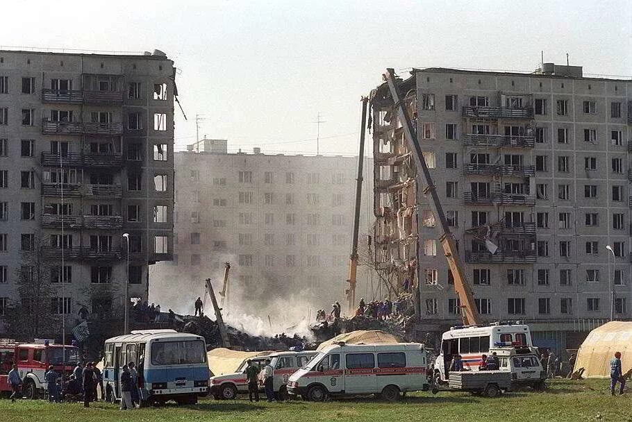 Взрыв дома на улице Гурьянова 1999. Теракт на улице Гурьянова 1999 в Москве. Улица Гурьянова 1999.