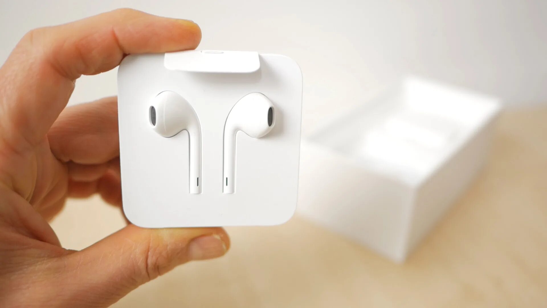 Airpods light