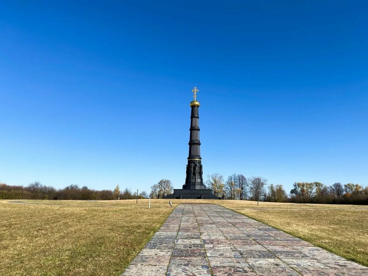 Характеристика куликово поле. Куликово поле памятник. Куликово поле памятник колонна. Храм на Красном Холме Куликово поле.