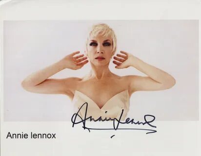 Annie lennox is lesbian.