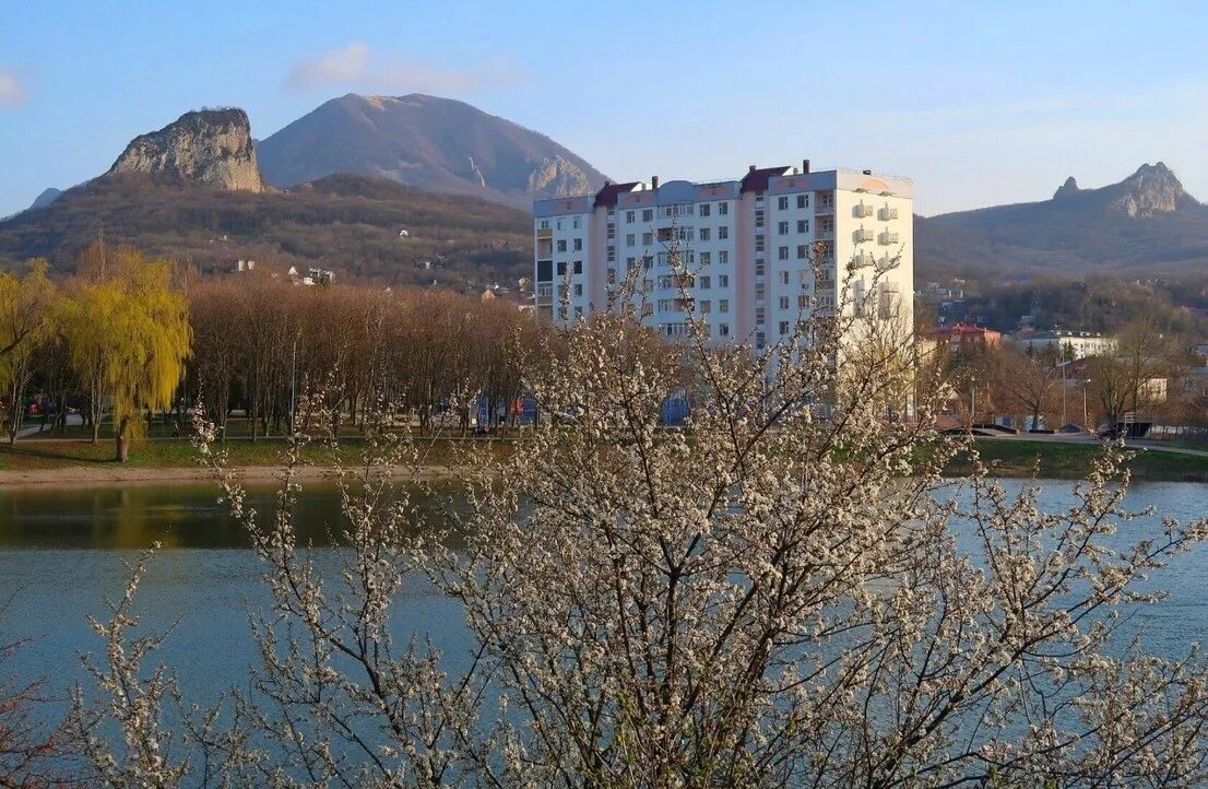 Городское озеро Железноводск. Парк имени Говорухина Железноводск. Парк Говорухина в Железноводске. Железноводск парк с озером.