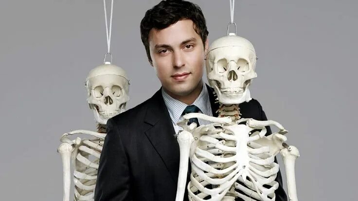 Bones с женой. Bones с ребенком. Bones с сыном.