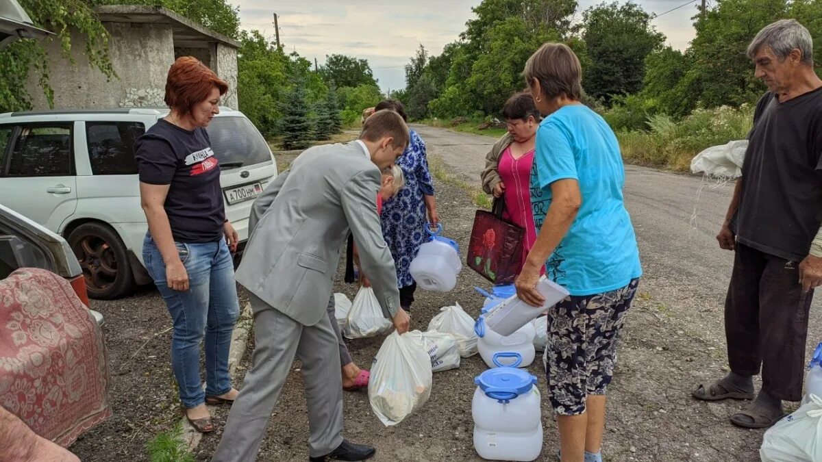 Первомайское донецкая область новости сегодня. Ясиноватского района. Красный Партизан Ясиноватский район. Село Красногоровка Ясиноватский район. Село Васильевка Ясиноватский район.