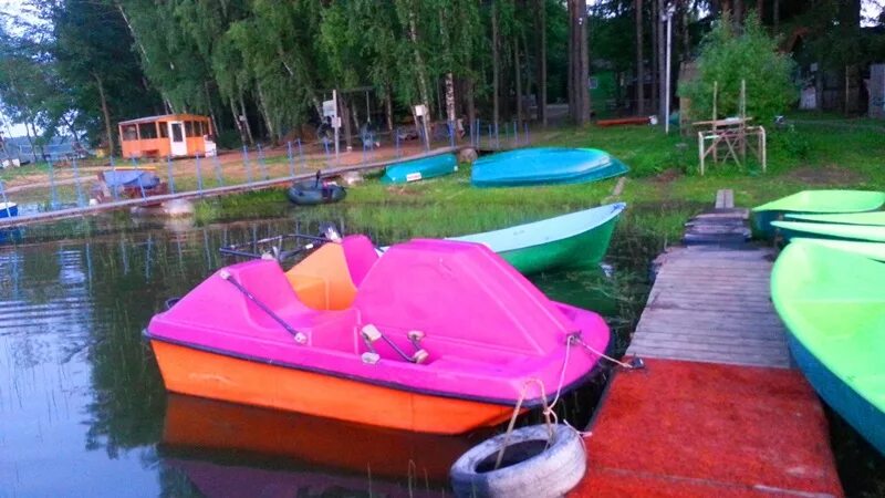 База салют Истра. База салют Истринское водохранилище. База отдыха салют на Истре. Салют база отдыха верхняя Сысерть.