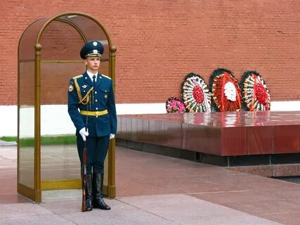 Часовой стоящий на посту