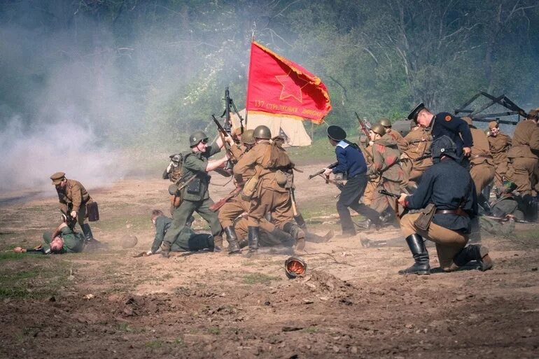 Последний день отечественной войны. Военно-историческая реконструкция. Последняя битва Великой Отечественной войны. Реконструкция боя Великой Отечественной войны. Реконструкция боя в Майском.