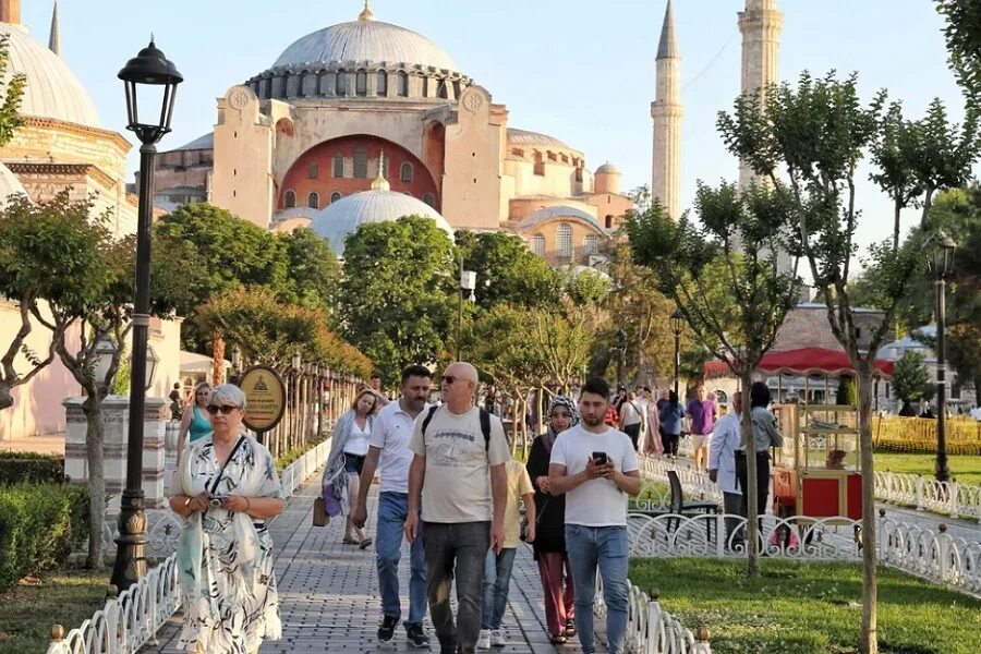 Поездка в турцию из россии. Турция туризм. Туристы в Турции. Турция экскурсии. Путешествие в Турцию.