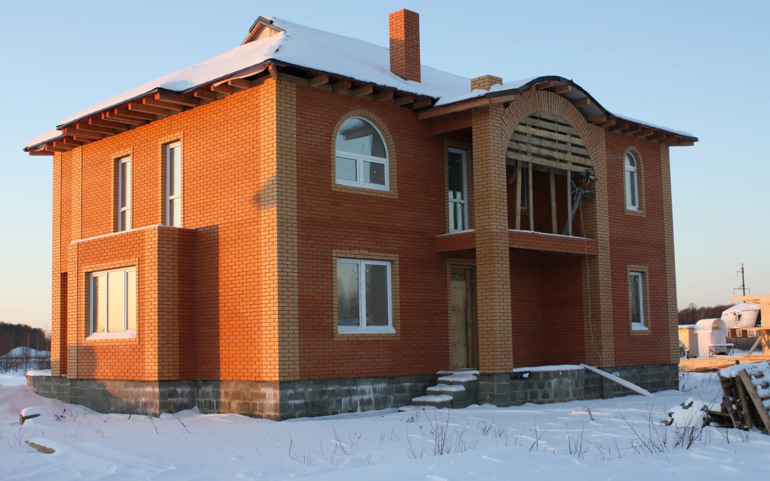 эркер брус. дом этажи напрудное. построить дом в твери. построить дом в твери. коттедж тверь.