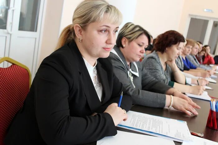 еманжелинск фонтан. шахта-54 еманжелинск. город еманжелинск челябинская область. спортивная школа еманжелинск работники. еманжелинск население.