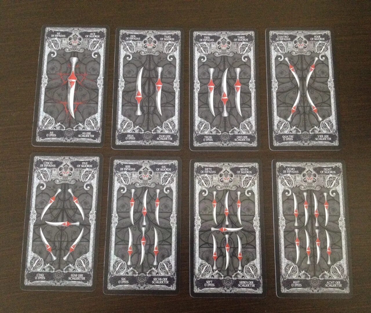 Таро редхема. Нацистское Таро. Подвеска Арканов Таро. XIII Swords Tarot.