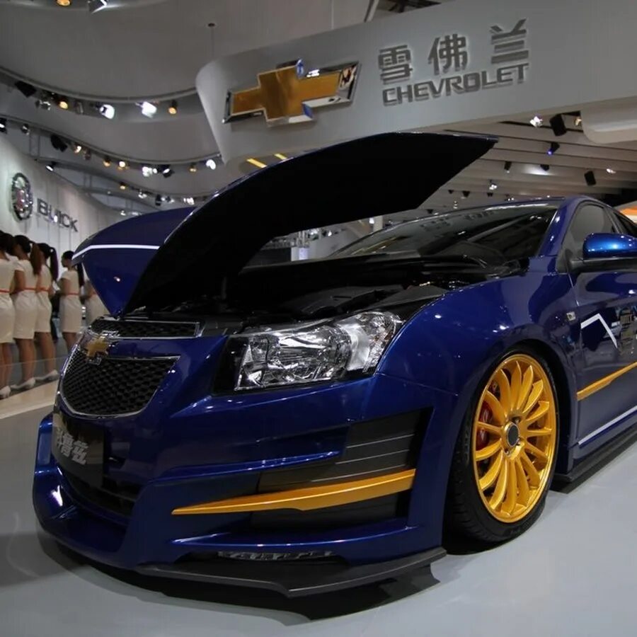 Tune машина. Chevrolet Cruze Tuning. Тюнинговый Шевроле Круз. Chevrolet Cruze тюнингованный. Chevrolet Cruze 2015 Tuning.