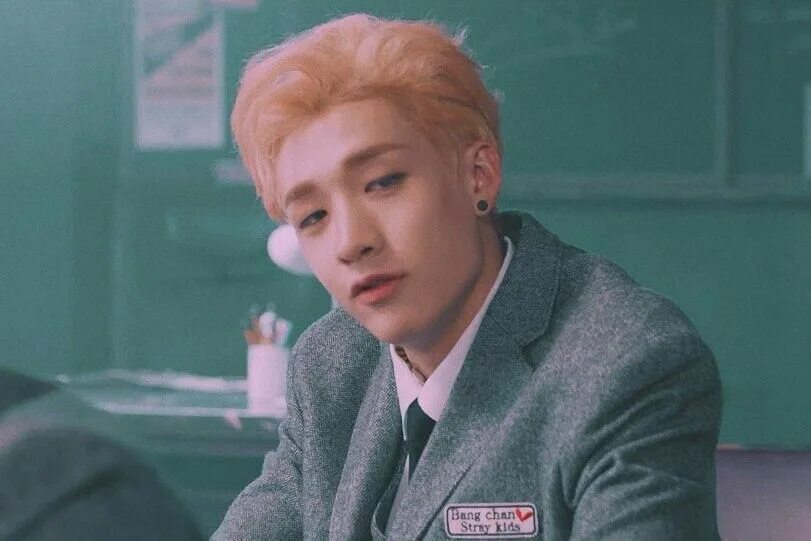 Eternity bang chan stray. Stray Kids Чан. Группа Stray Kids бан Чан. Бан Чан Levanter. Stray Kids бан Чан Levanter.