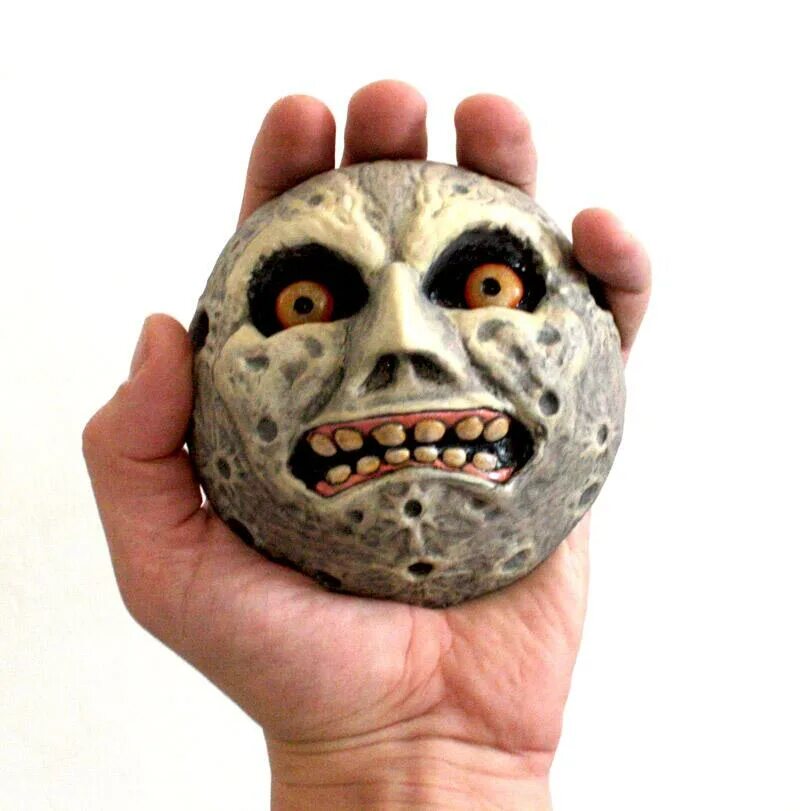 Шоу маска луна. Moon masking. Элагабал маска луны. Маска полумесяц. Majora's mask луна.