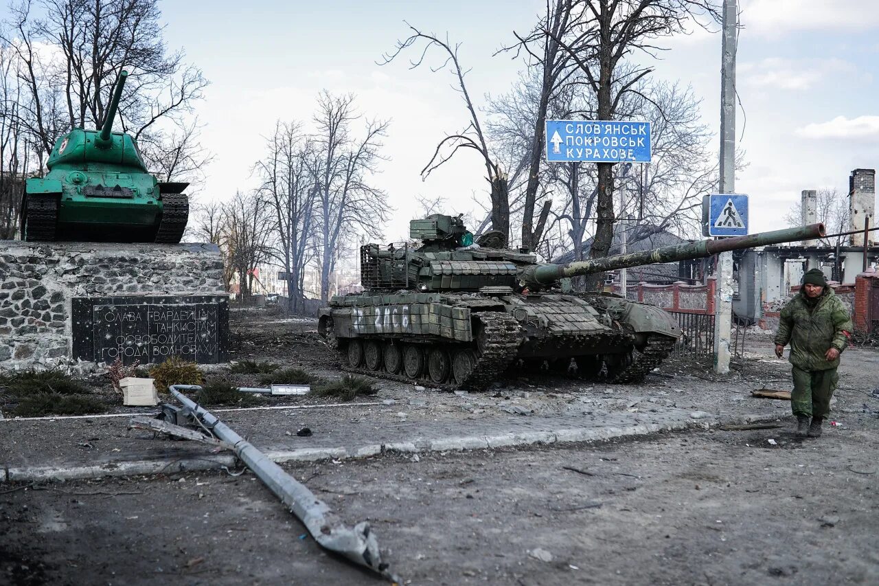 Российские военные на Украине. Российские танки на Украине.