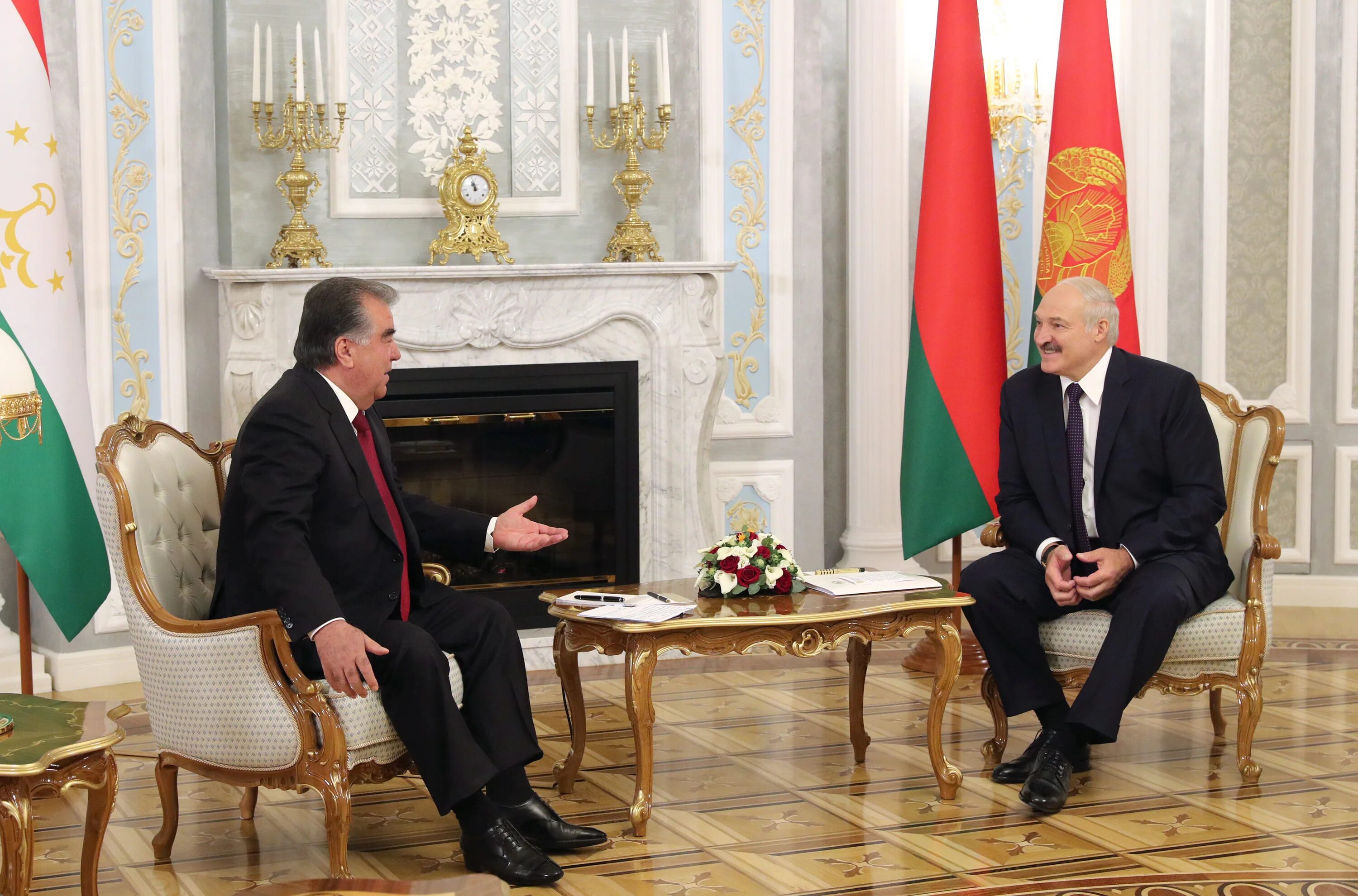 Таджики в белоруссии. Лукашенко и Эмомали Рахмон.