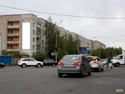 Большевистская 111б