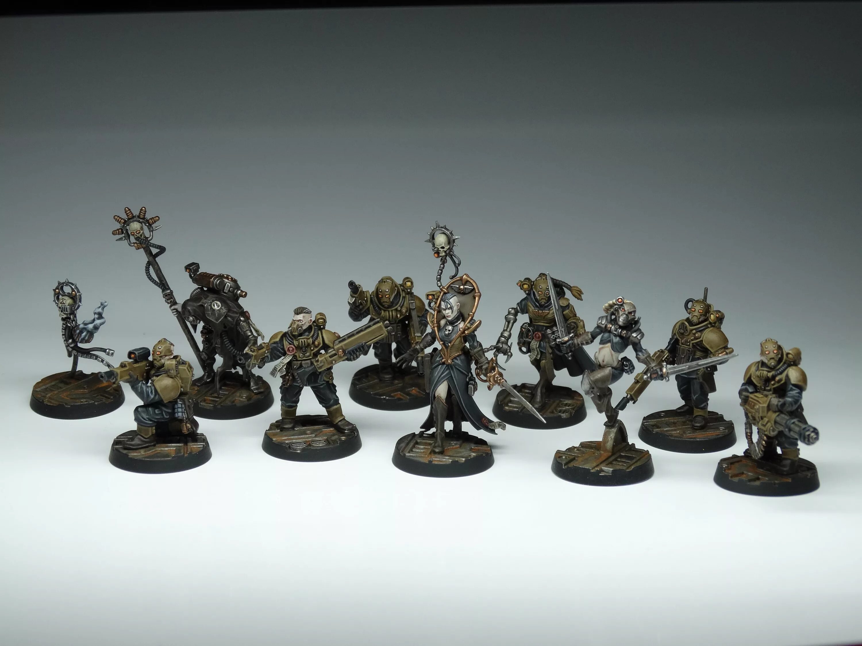 Warhammer 40000 rogue trader алтарь. Вольные торговцы вархаммер 40000 миниатюры. вархаммер 40000 rogue trader miniatures. warhammer rouge trader kill team. вархаммер 40000 килл тим миниатюры.