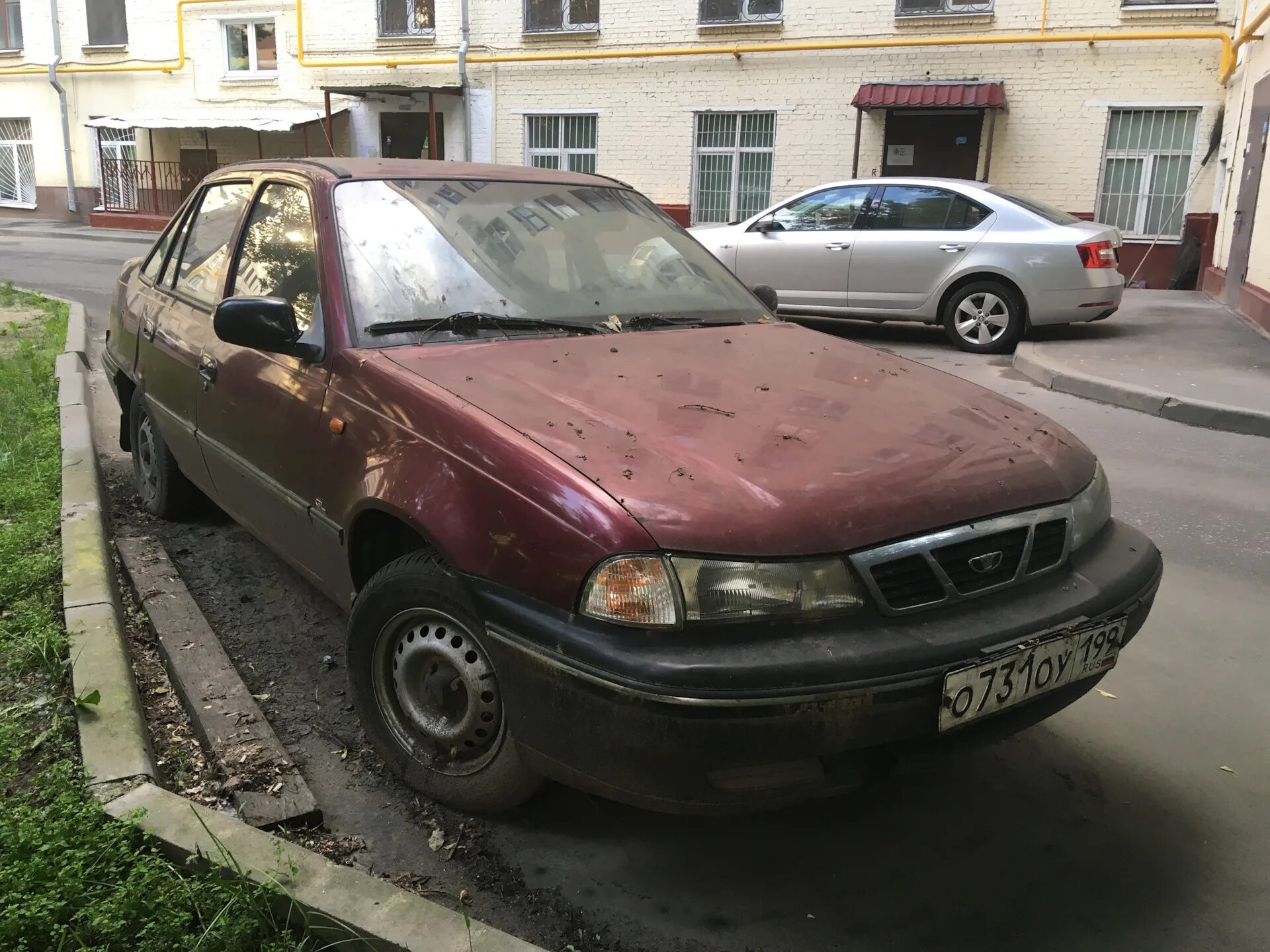 Нексия 1 сколько. Дэу нексия 1 поколение. дэу нексия 1 поколение 2000. дэу нексия 1 поколение зеленая. daewoo nexia 1 со вспышками.