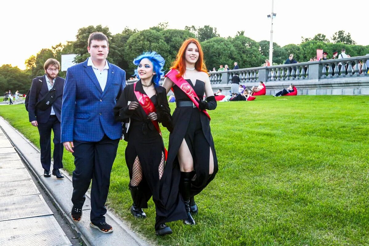 Программа выпускного в москве 2025