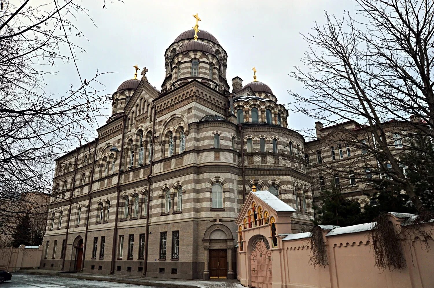 Иоанновский монастырь в Санкт-Петербурге.