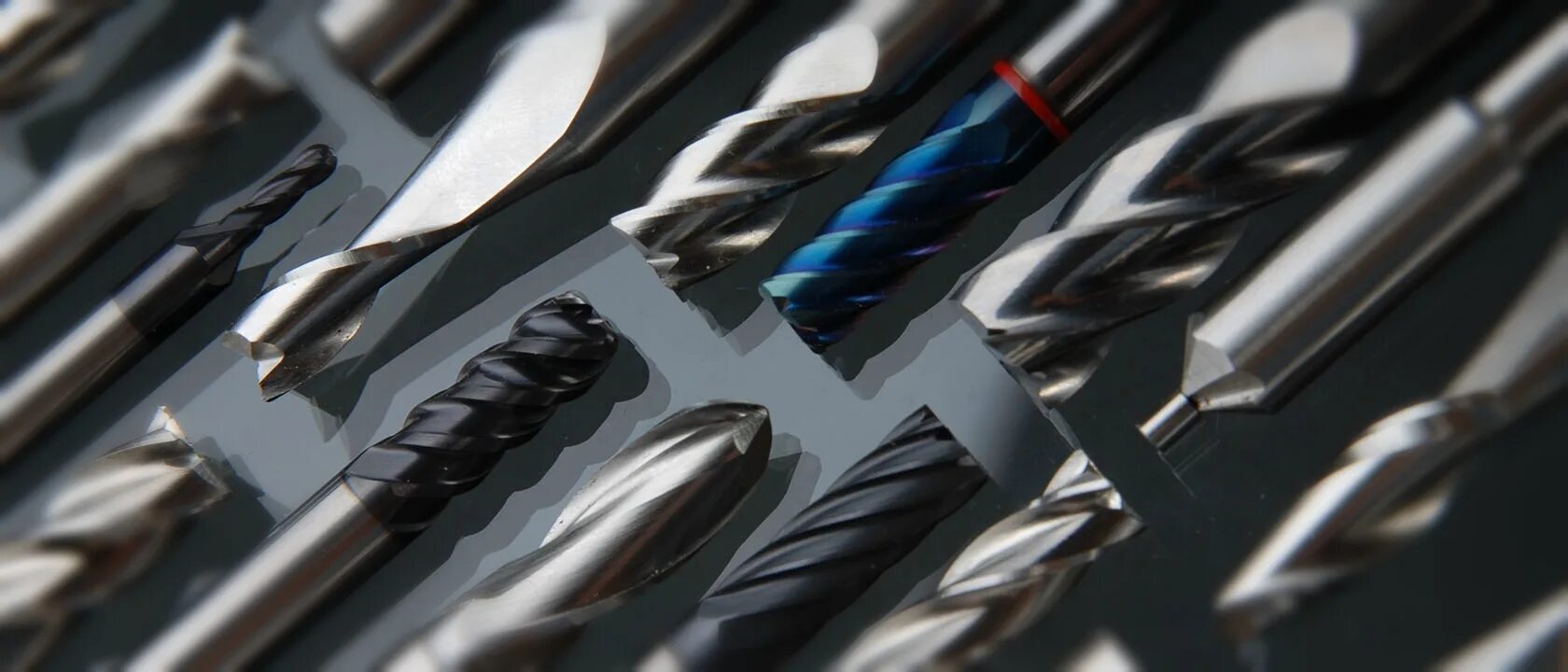 Фреза-сверло ф28х80. Сверла со сменными головками. Сверло для рассверливания отверстий в металле. Сверла изготавливают из. Сверло по каленому металлу.