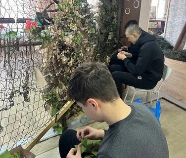 Студенты плетут сети