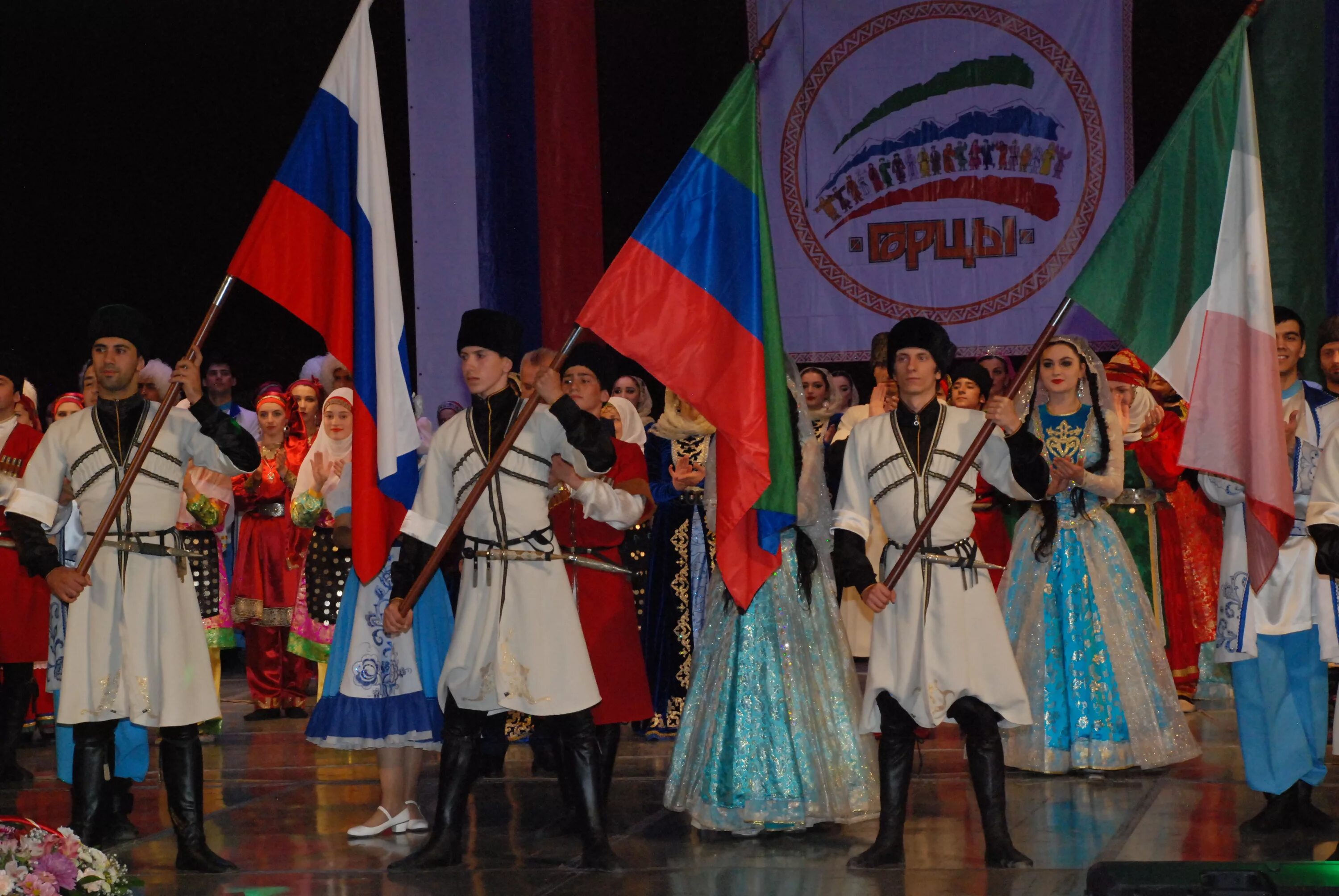 фестиваль фольклора горцы. фольклор дагестана. фольклор дагестана. народные певцы дагестана. фестиваль фольклора и традиционной культуры горцы 2019.