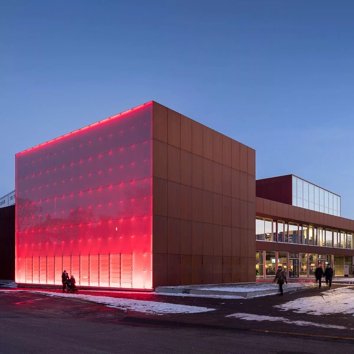 Building club