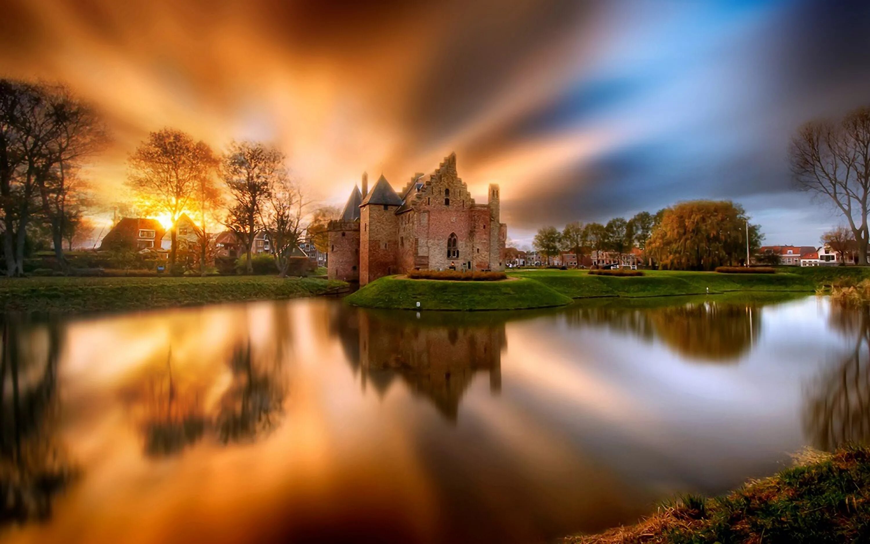 Castle lake