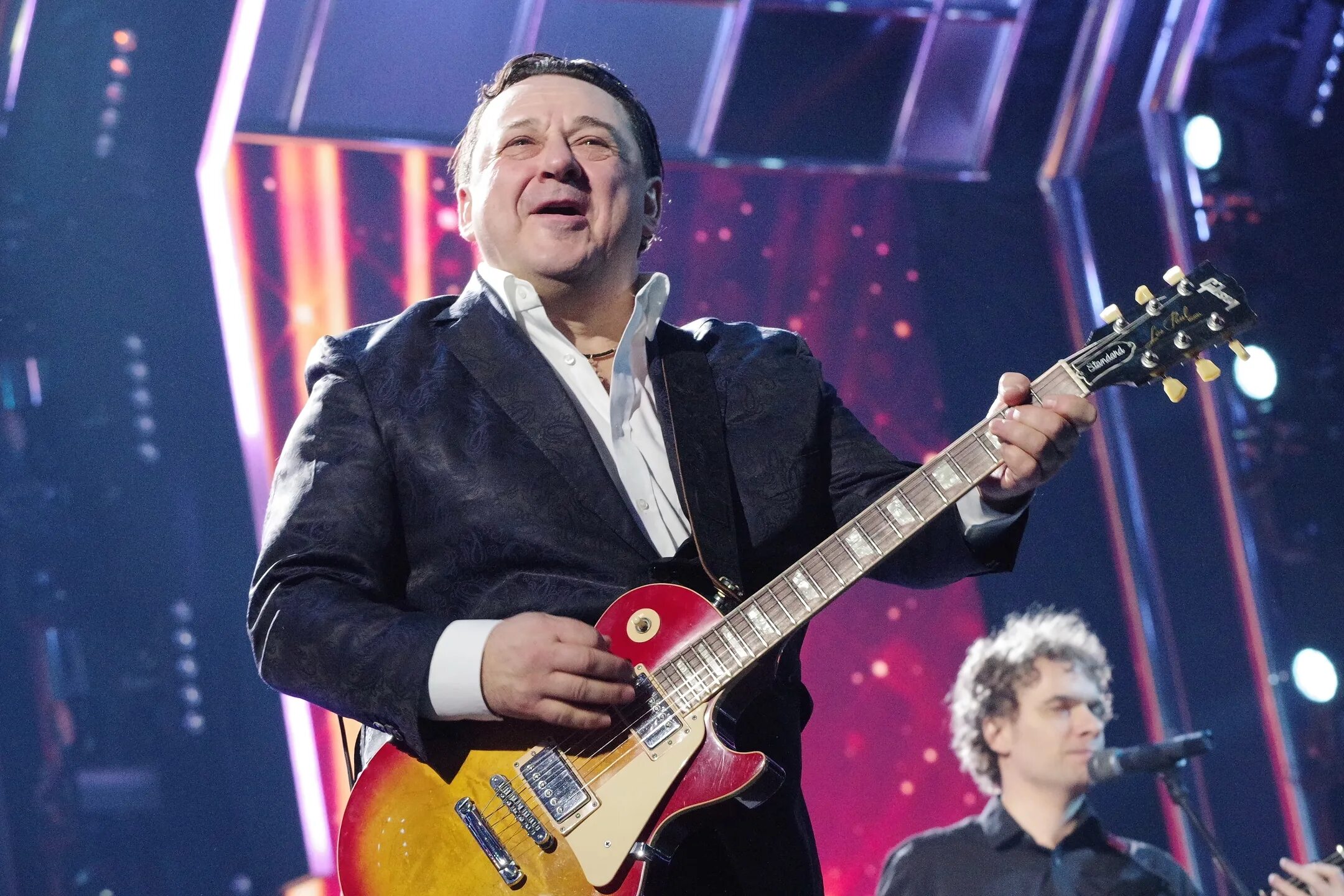 саруханов крутой поворот