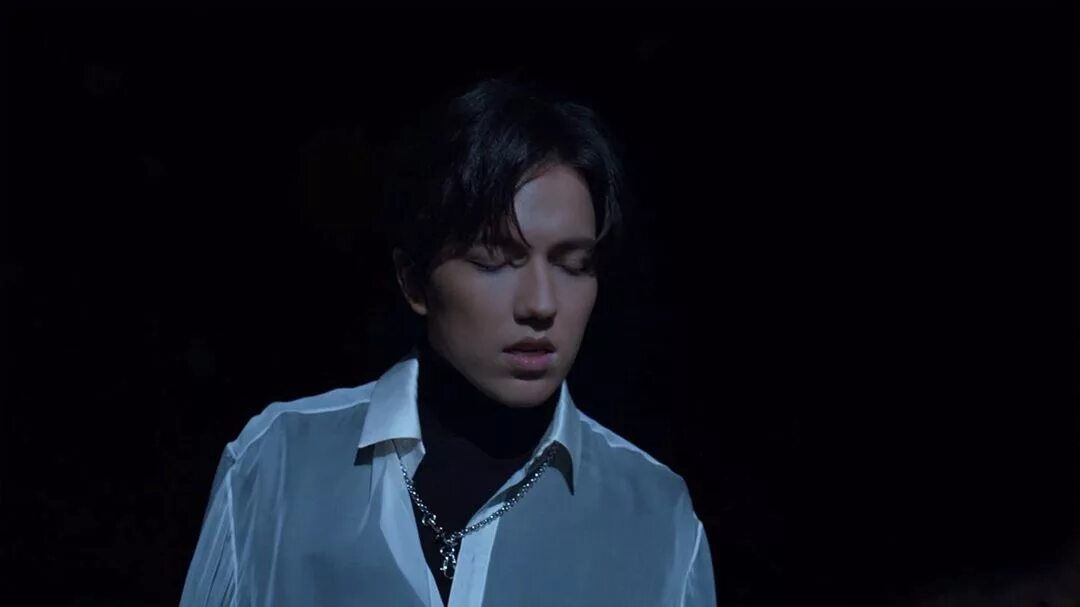 димаш кудайбергенов 2020. димаш. я скучаю по тебе димаш кудайберген. димаш qairan elim. димаш новый клип.