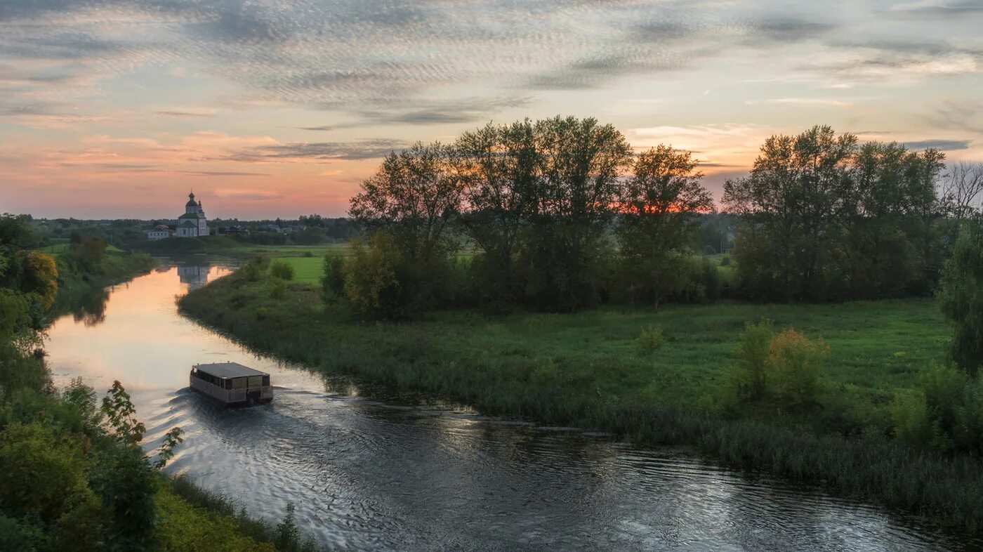 Суздаль каменка. Река каменка суздаль. Каменка. Суздаль стоит на реке. Город суздаль река каменка.