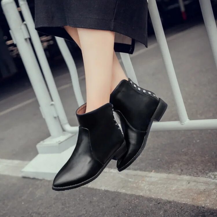 ботинки женские без каблука. осенняя обувь для женщин. ботинки женские осень. осенние туфли без каблука. осенние туфли женские на каблуке.