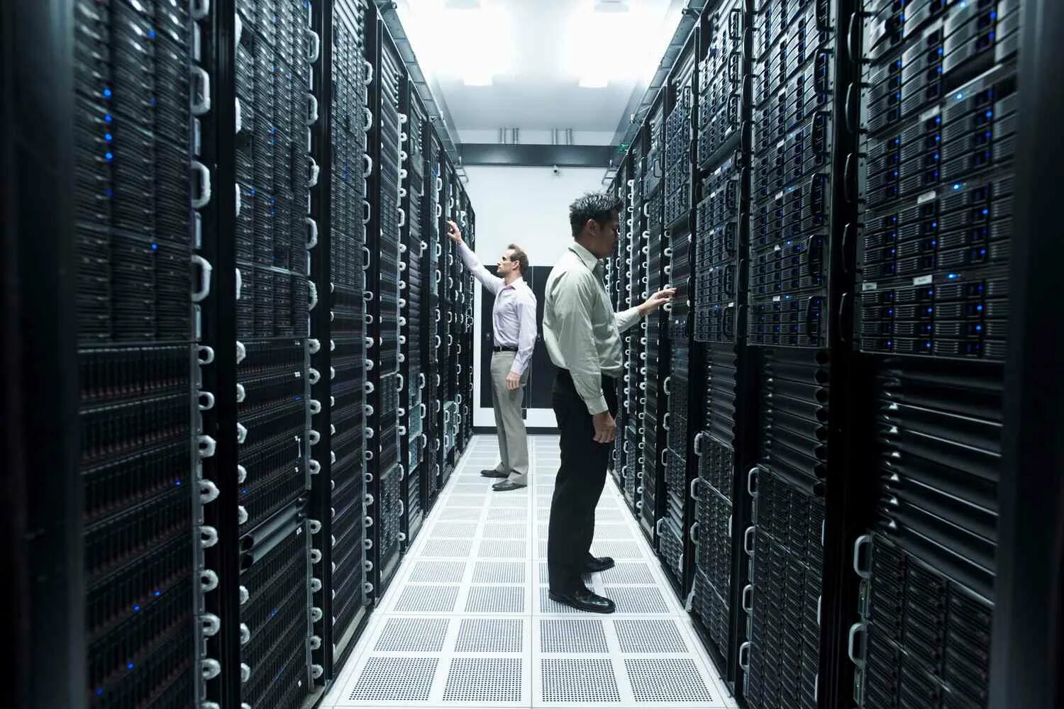 Game servers network