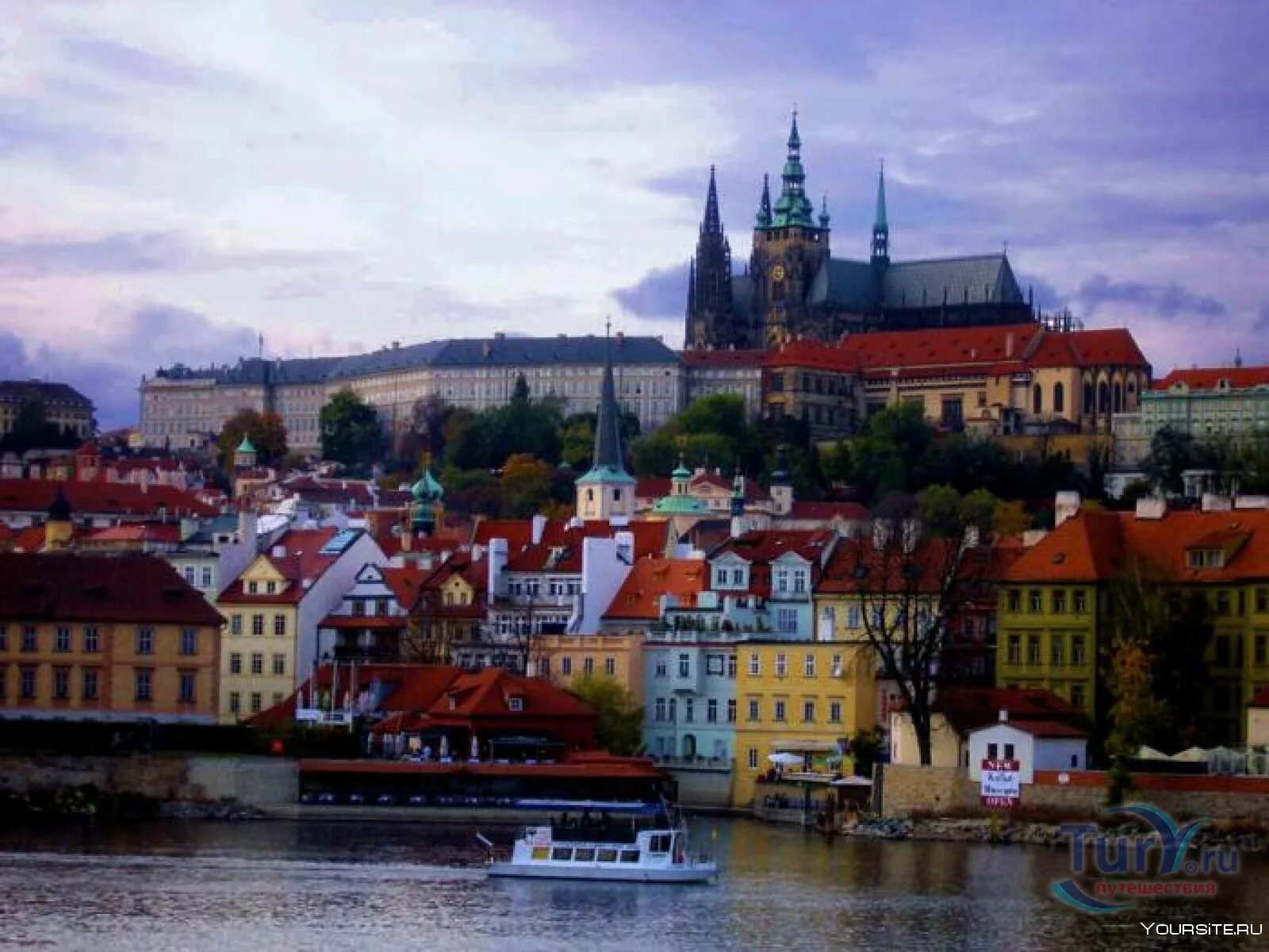 Город Гулин Чехия. Прага. Города Европы. Восточная Европа фото.