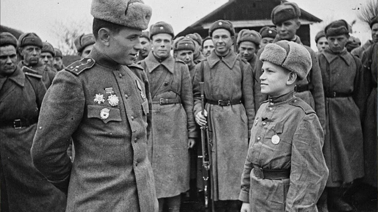 Солдат красной армии. Солдат 1943. Фотографии советских солдат. Советский солдат 1943.