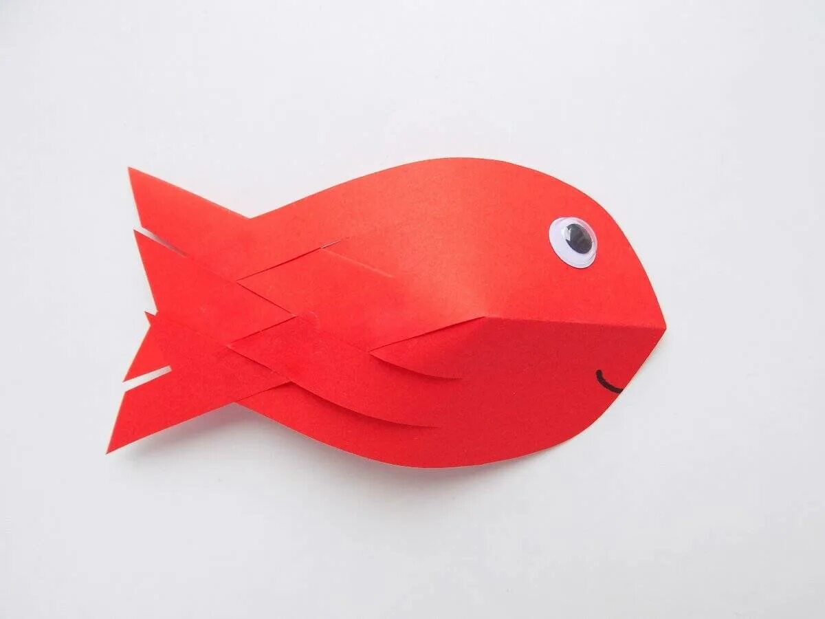 рыба из бумаги. рыбка из цветной бумаги. объёмные рыбки их бумаги. поделки из бумаги. поделки из бумаги.