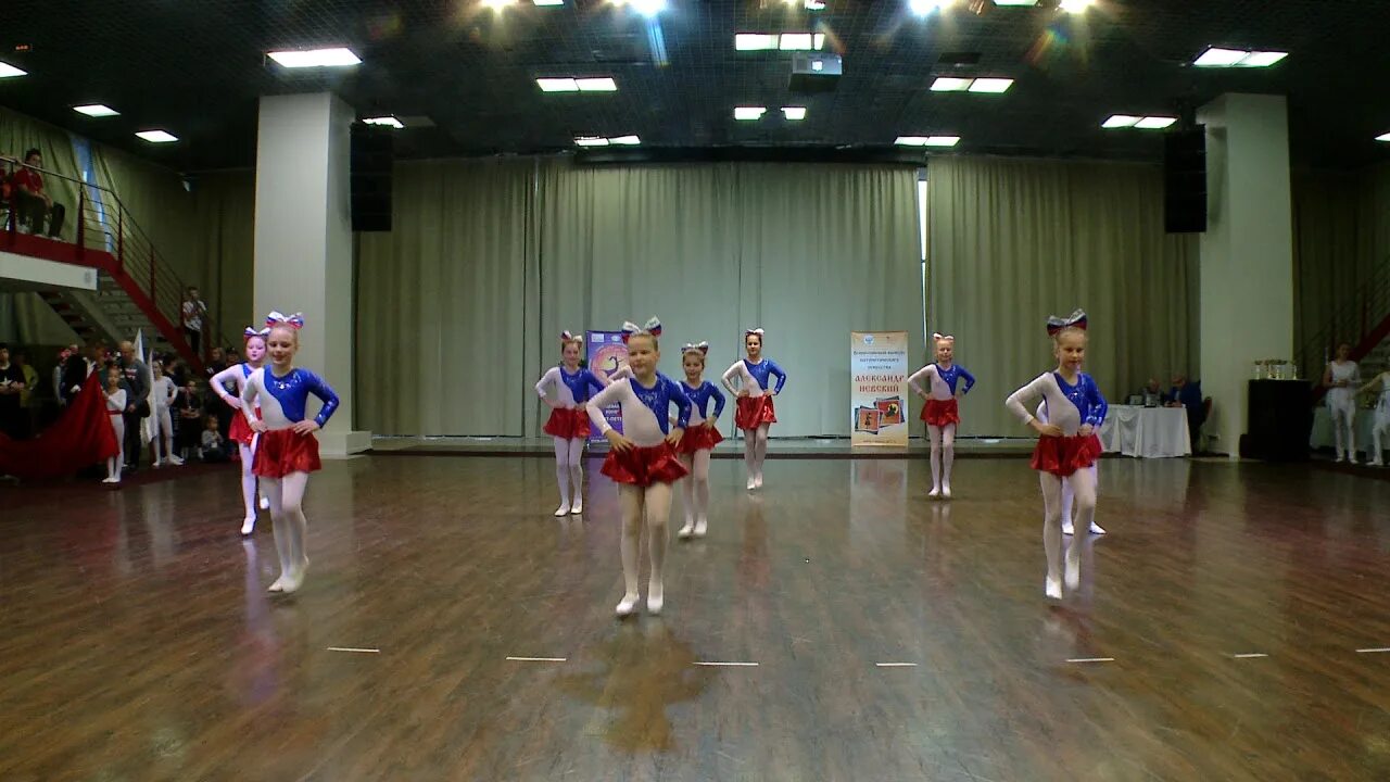 Патриотический танец видео. Танец россия мы дети твои. патриотический танцевальный конкурс. ансамбль акварель танец мы дети твои россия. танец россия мы дети твои видео в детском саду.