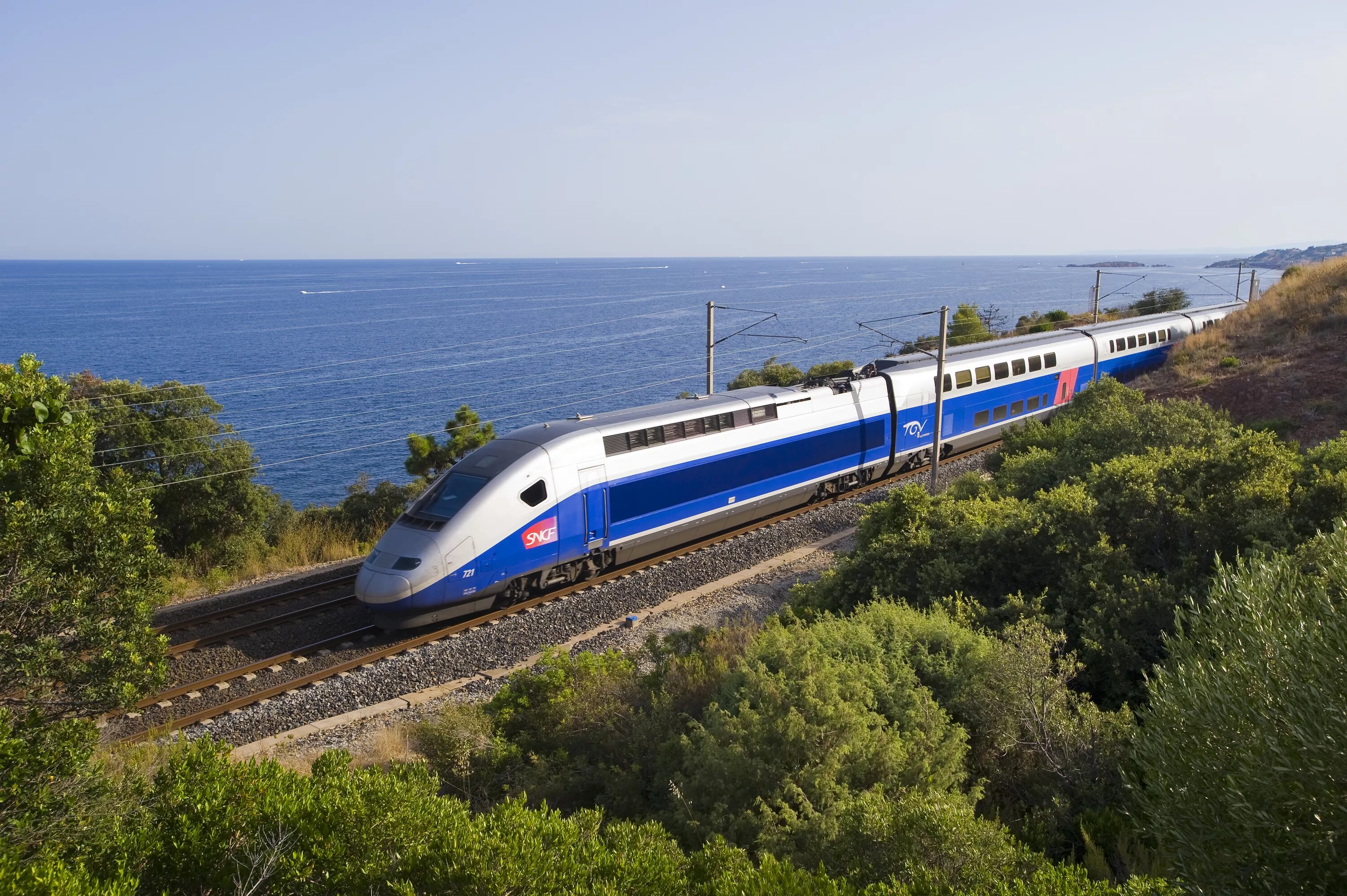 French train. Скоростной поезд TGV Франция. Поезд TGV Франция. SNCF Франция железная дорога. Высокоскоростные поезда Франции TGV.