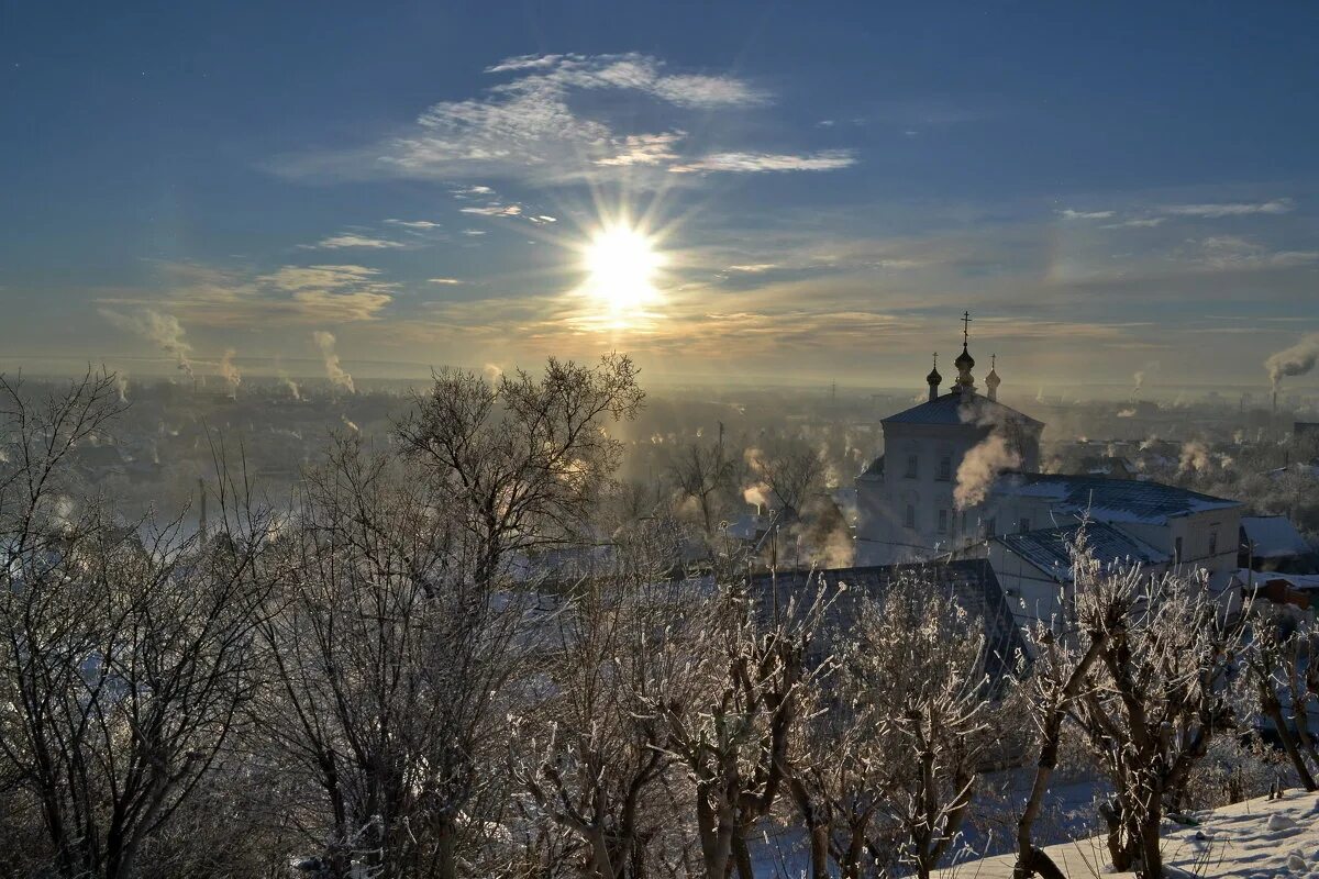 собор пенза зимой. памятник белинскому пенза зимой. фото зимней пензы. зимний пенза; пенза. пенза зимой.